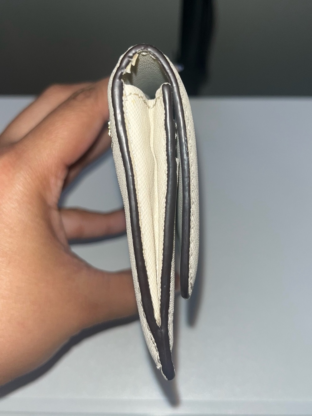 Michael Kors Off White Saffiano Leather Wallet - Picture 7 of 10